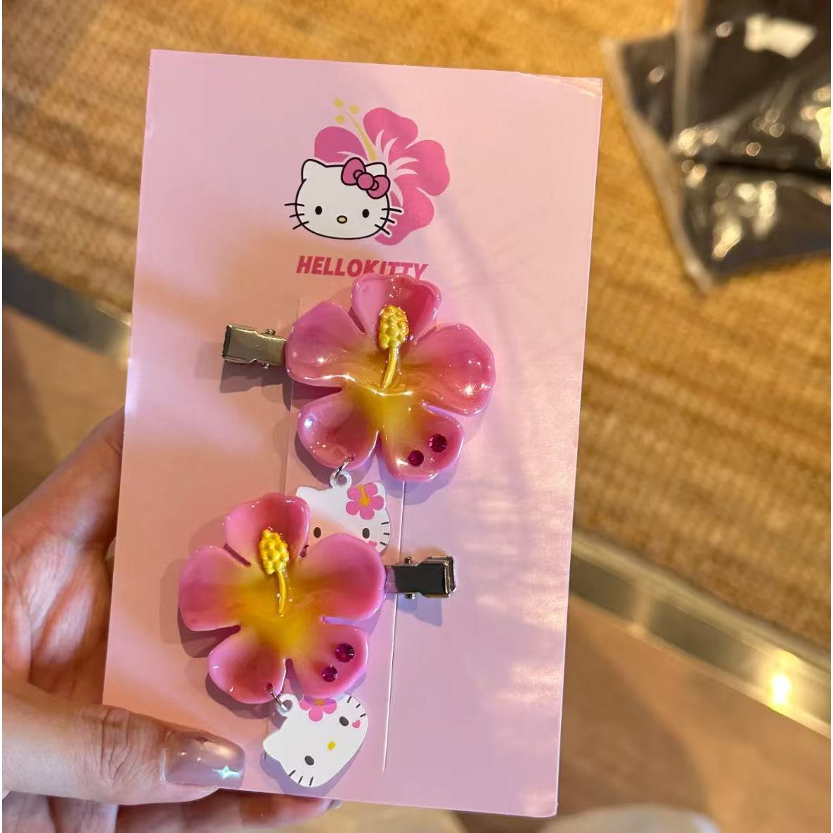 かわいいサンリオハローキティフラワーヘアクリップセットピンク - Tech Accessories For Women のレビューと価格