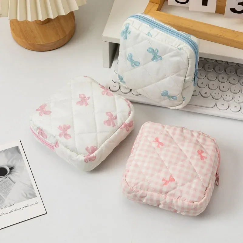 ハートプリント生理用ナプキン収納袋フェミニン生理ポーチポータ - Tech Accessories Kit のレビューと価格