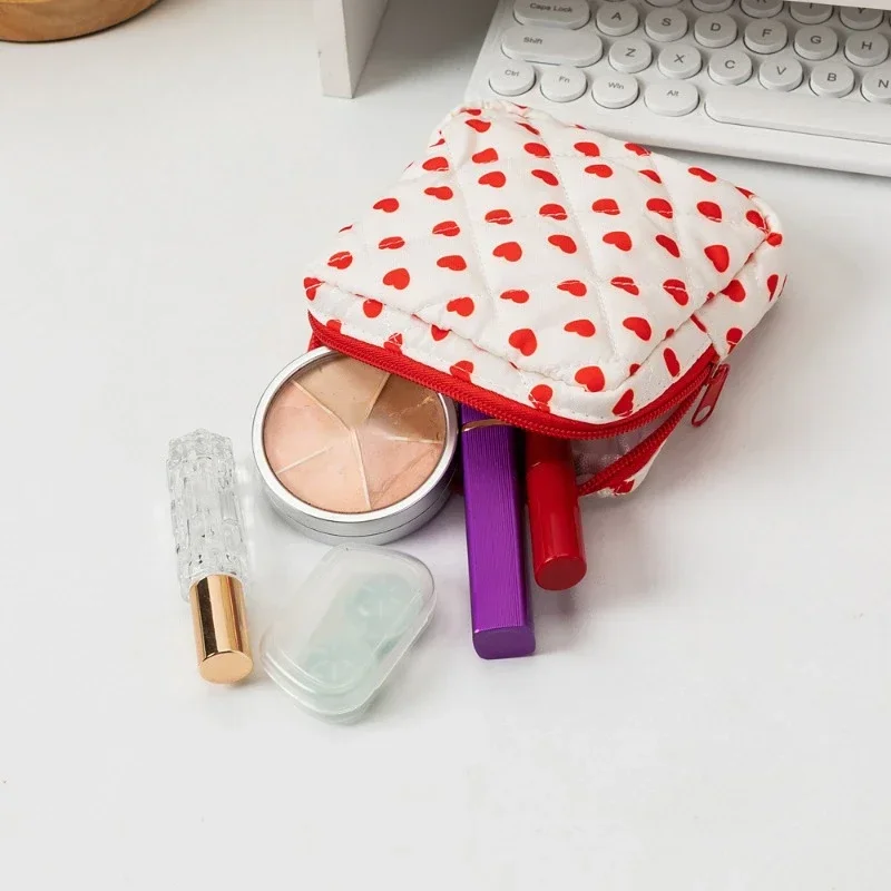 ハートプリント生理用ナプキン収納袋フェミニン生理ポーチポータ - Tech Accessories Kit のレビューと価格